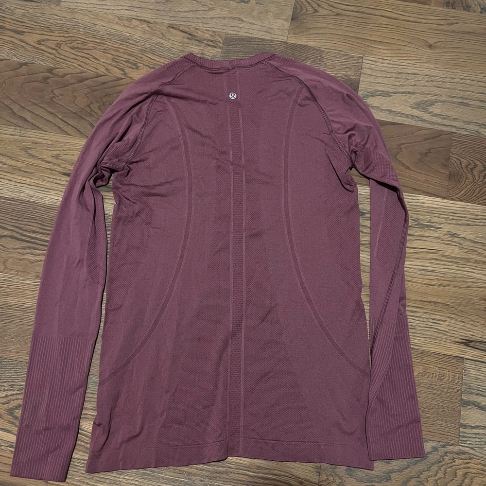 Swiftly Tech Long Sleeve - Picture 4 of 7